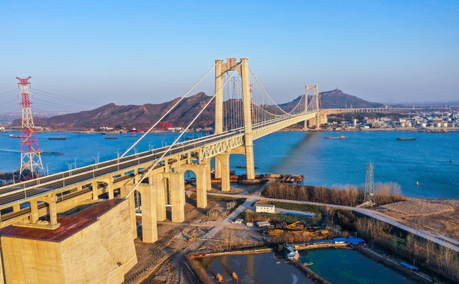 五峰山长江大桥通车后航拍 2_(2)(1)