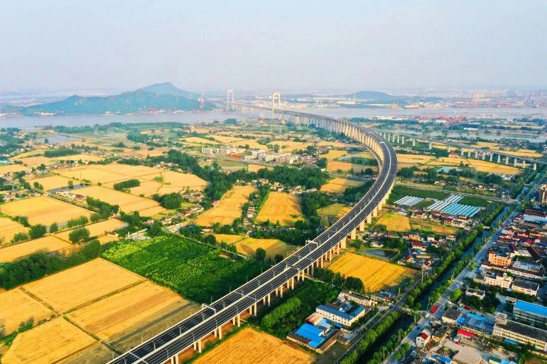 五峰山过江通道公路接线工程