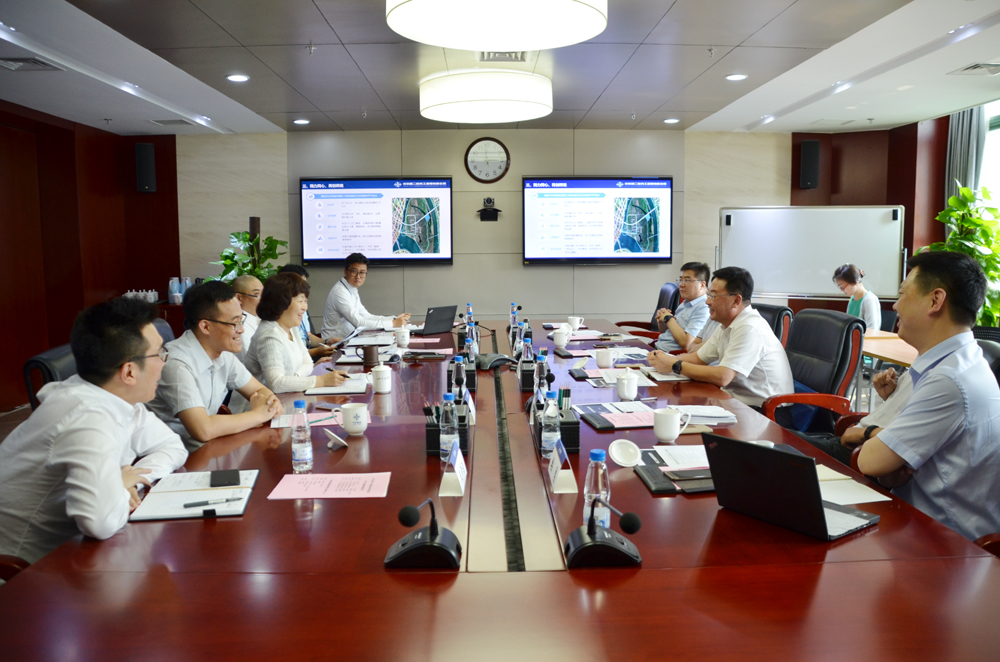 公司总经理由瑞凯拜访中交基金公司董事长谢玉梅.JPG