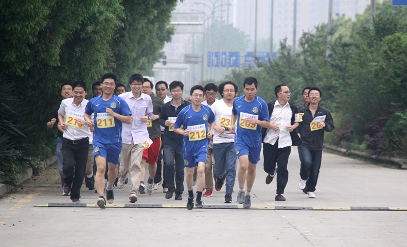 QQ图片20140422082150.jpg